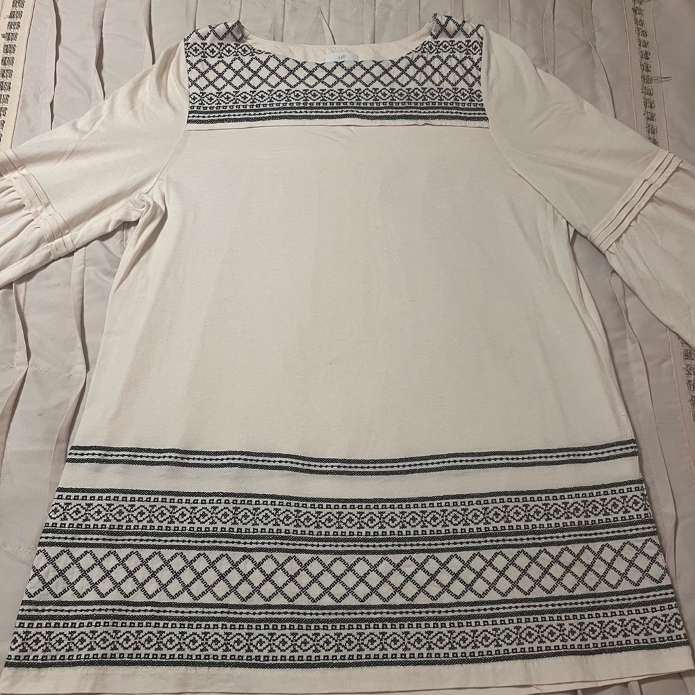 J. Jill White Embroidered Long Tunic Shirt Bell Sleeves Women's Size Medium